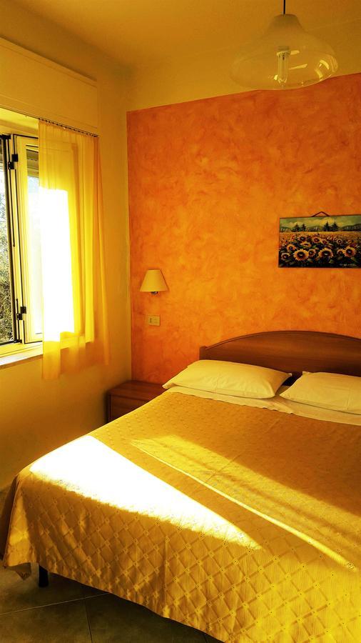 チェファル Delle Rose Bed & Breakfast エクステリア 写真